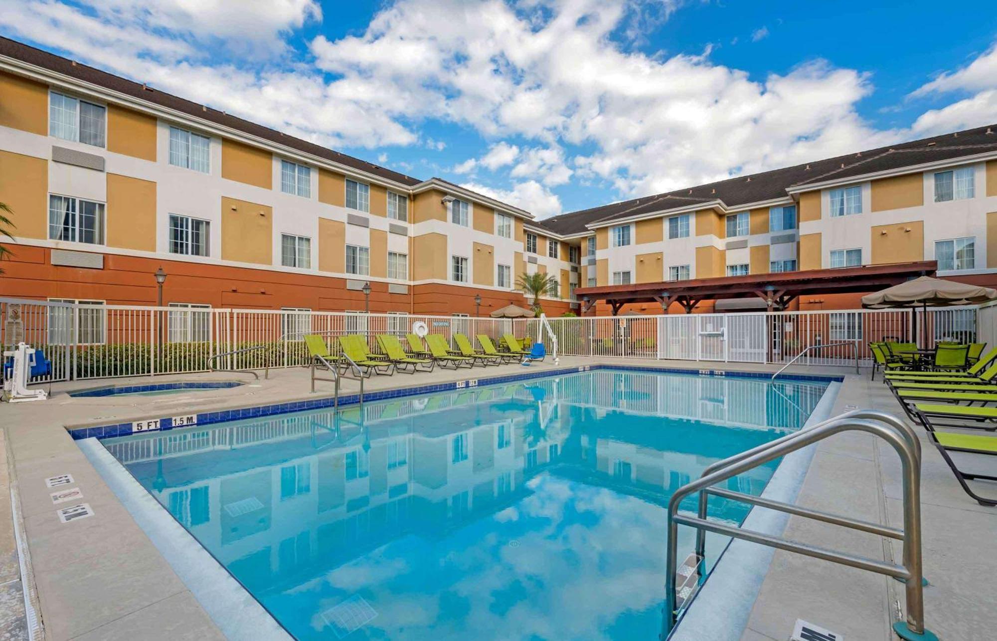 Extended Stay America Suites - Orlando - Convention Center - Universal Blvd Williamsburg Dış mekan fotoğraf